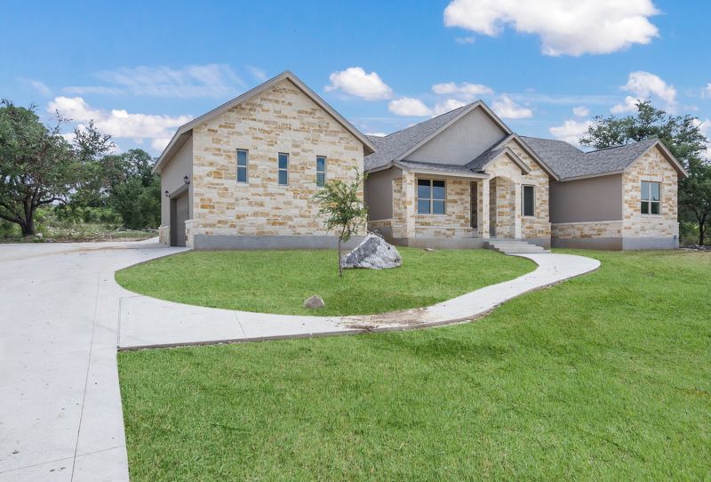 1170 Via Principale Vintage Oaks New Braunfels